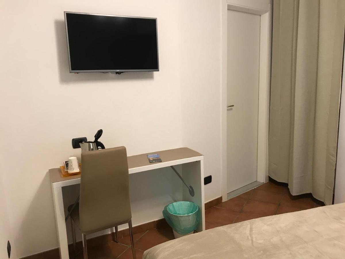 Base Napoli Plebiscito Panzió Kültér fotó