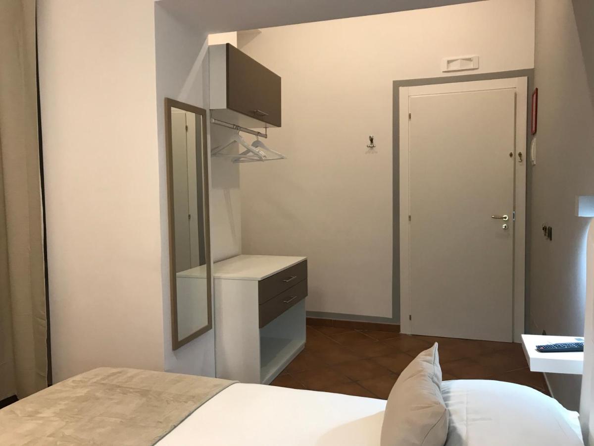 Base Napoli Plebiscito Panzió Kültér fotó
